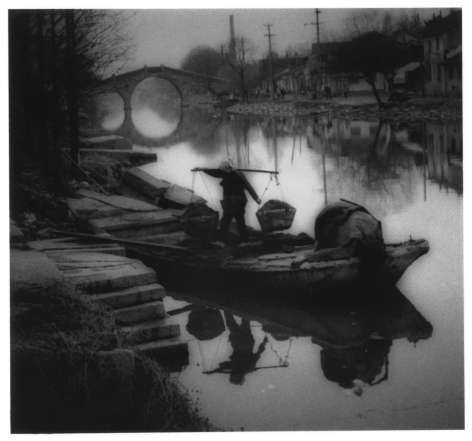 James Whitlow Delano, Empire, Impressions from China, Unloading coal from a canal barge, Near Suzhou, Jiangsu Province, China, 1996, Sous Les Etoiles Gallery