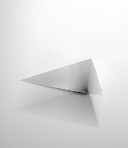 Nina Brauhauser, Triangle, Abstraction, Sous Les Etoiles Gallery, New York