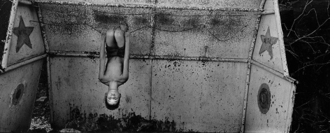 Ernesto Bazan, Cuba, Isla, Sous Les Etoiles Gallery, Boy hanging upside down, children, Trinidad, panoramic