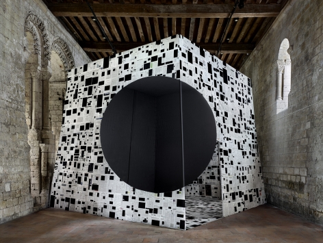 Georges Rousse, anamorphose, architecture, black, Ronsard, France, Sous Les Etoiles Gallery